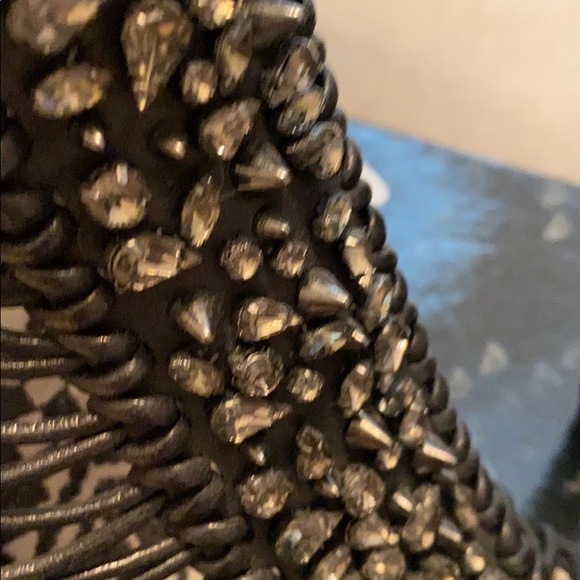 Black strappy sandals. - Picture 3 of 4